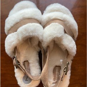 Open fury slippers